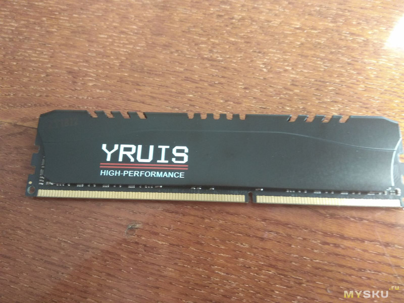 Модули памяти DDR3 4G 1866 бренда YRUIS