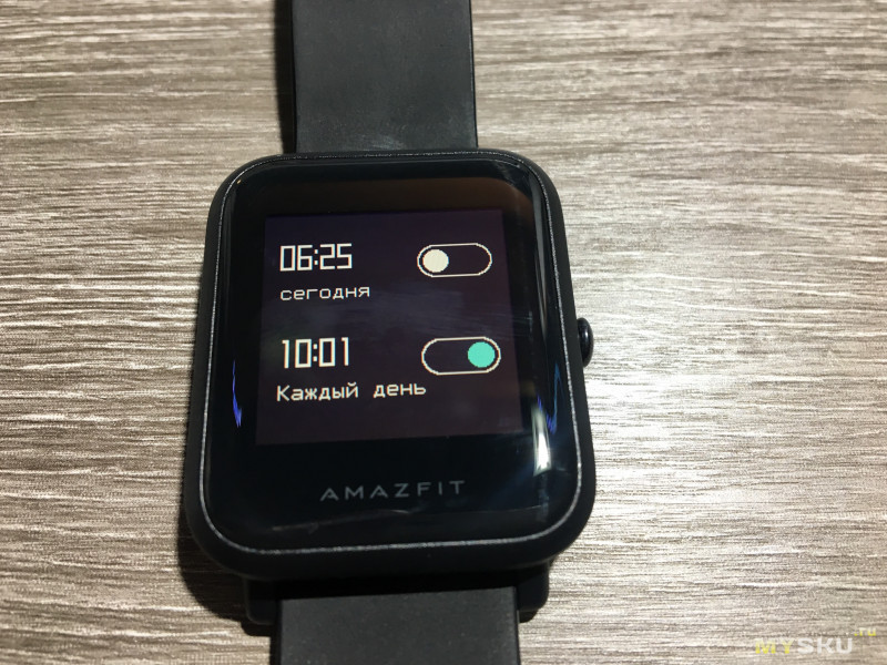 Xiaomi Amazfit Bip - лучшие смарт часы 2018 года