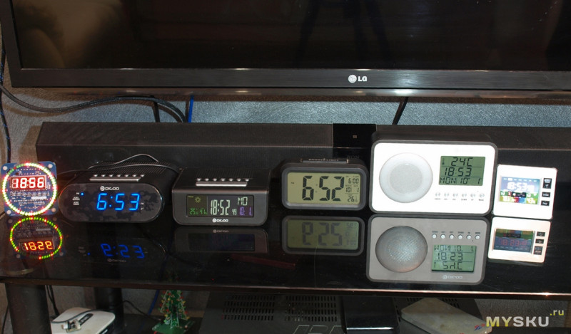 Радио- часы  будильник DIGOO DG-FR200