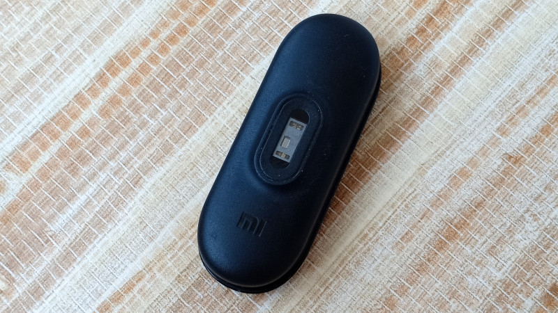 DD4: Лучший смарт браслет от Xiaomi Mi Band 3 -  обзор и сравнение с Xiaomi Mi Band 2