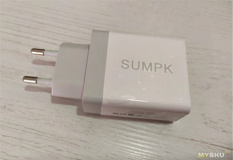 Зарядное устройство Sumpk XBX06