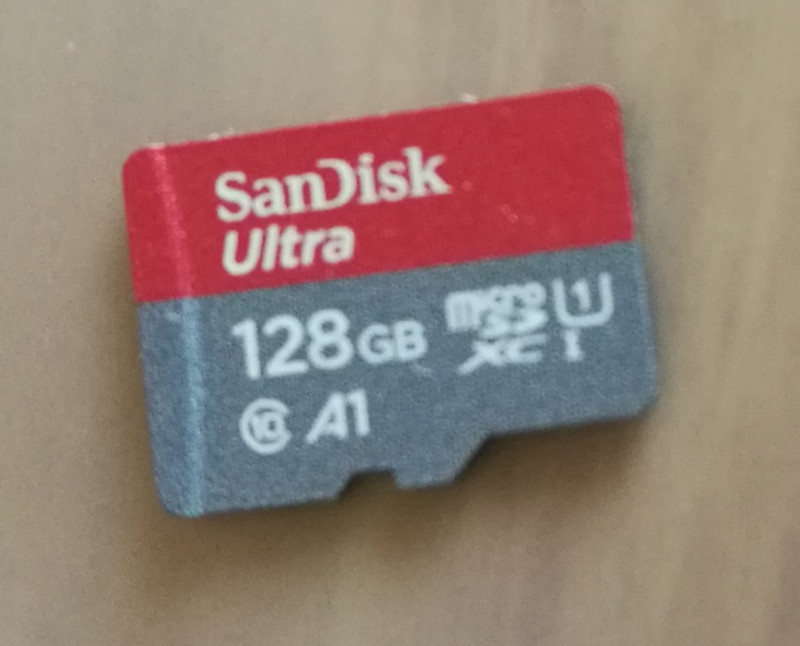 Карта памяти Sandisk MicroSD на 128GB