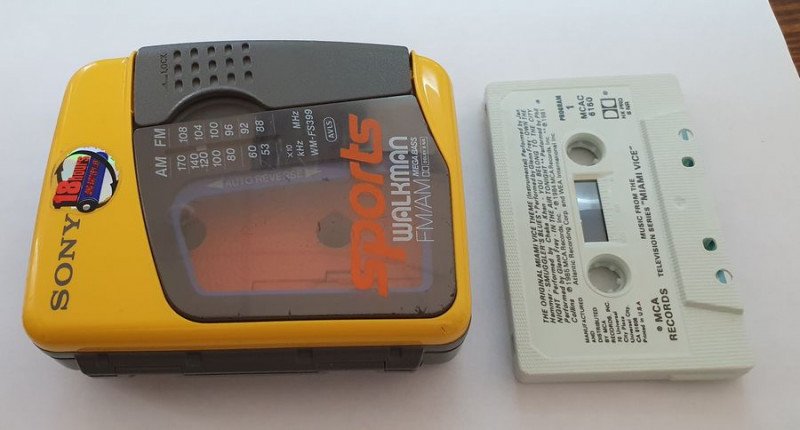 Кассетный плеер Sony Sports Walkman WM-FS399