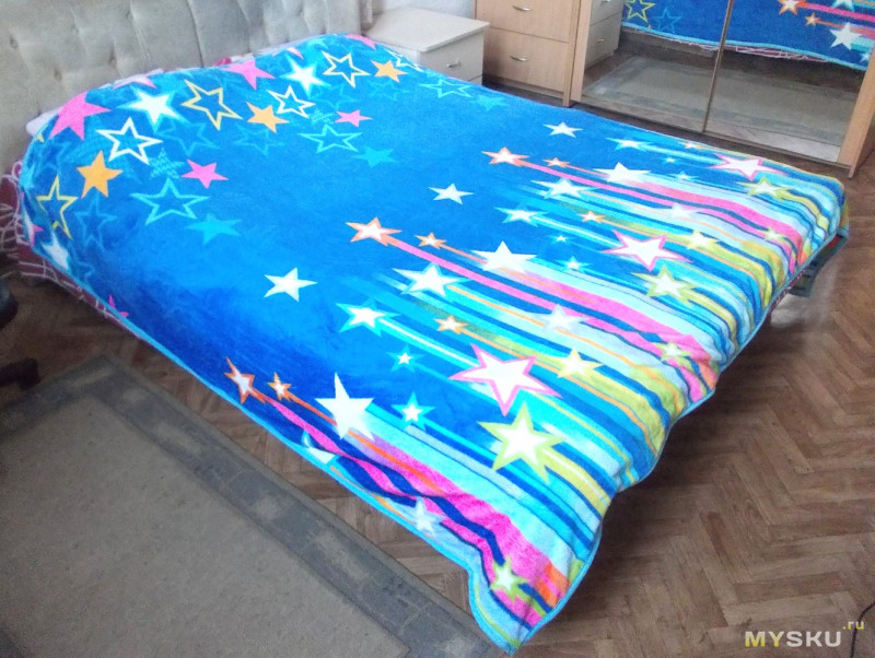 Легкое двуспальное одеяло со звёздным принтом