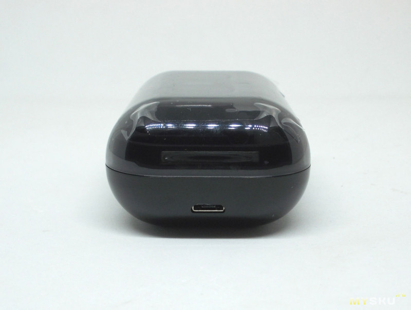 Bluetooth стерео гарнитура с зарядным боксом TWS-8