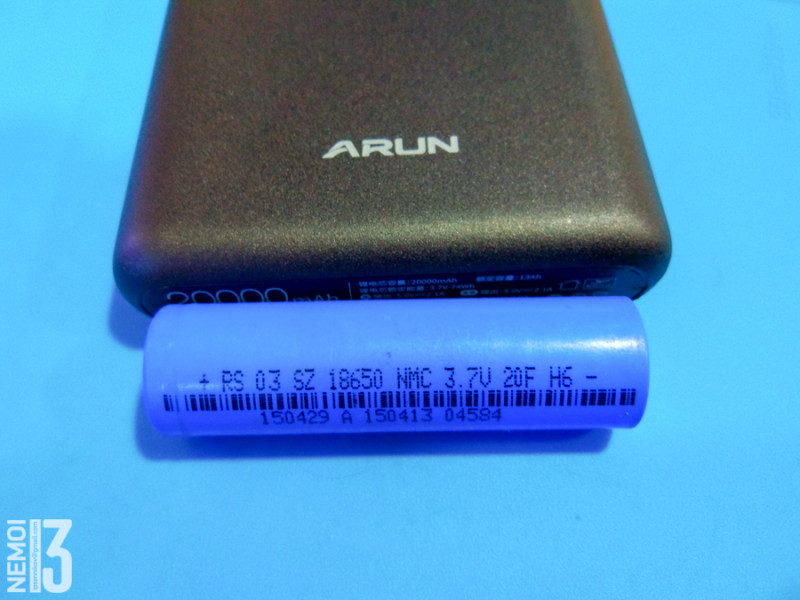 Повербанк Arun UX20. Тяжелый кирпич с честными 20 000mAh