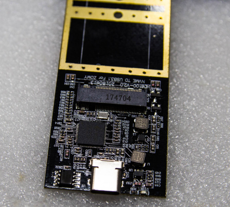 Кейс с интерфейсом USB 3.1 предназначенный для М2 SSD дисков