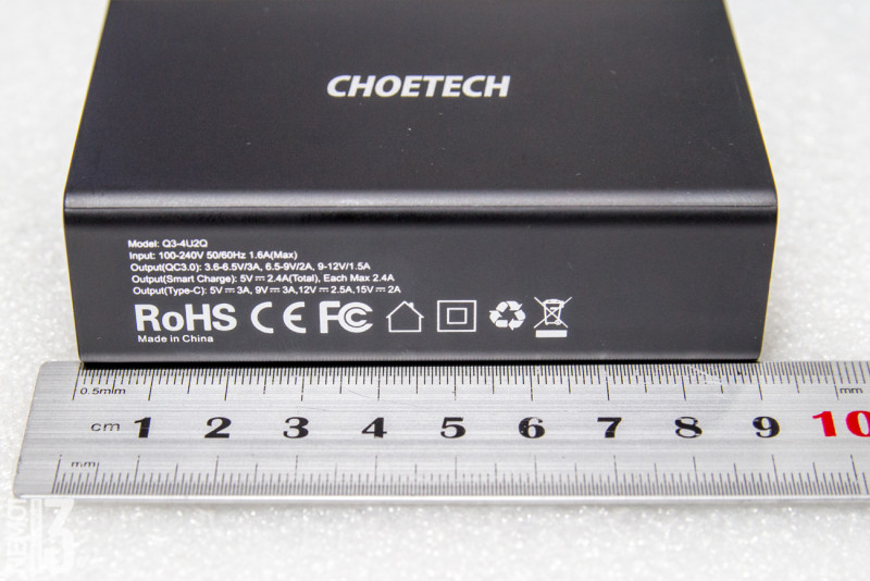 5 портовое зарядное устройство Choetech Q3-4U2Q (60W) с поддержкой Quick Charge 3.0 и PD