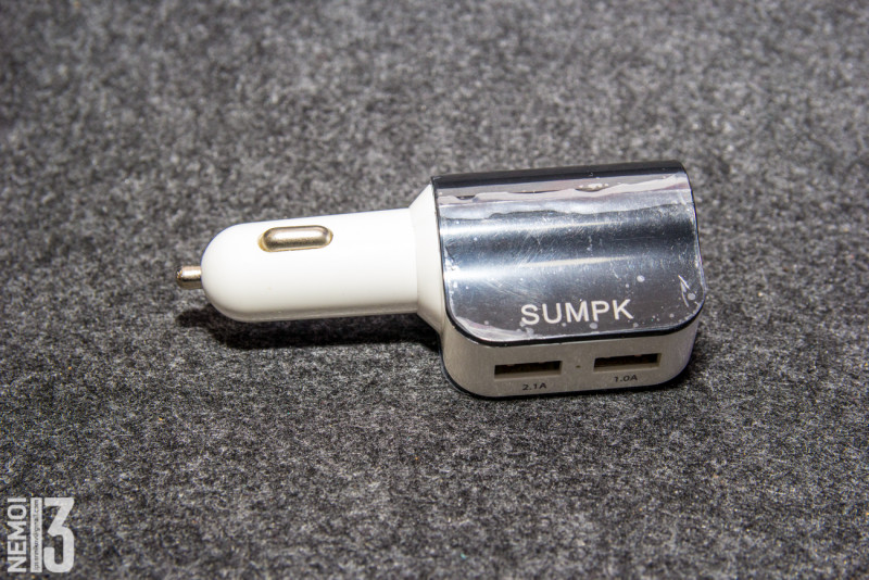 Универсальное автомобильное зарядное устройство SUMPK. Крепкий середнячок?