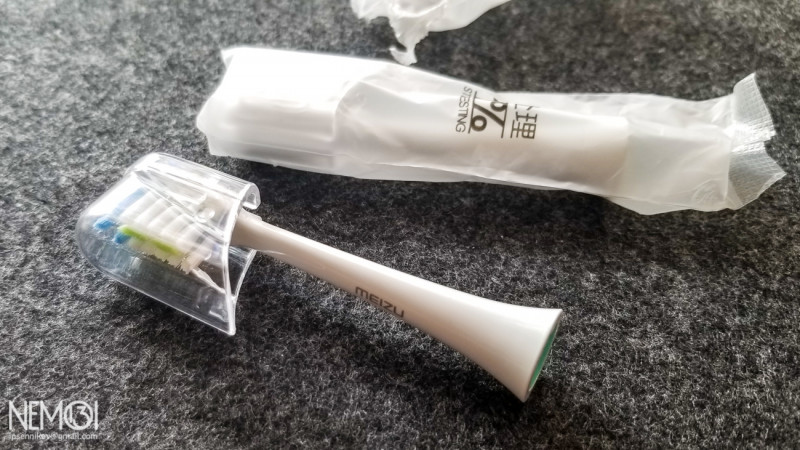 Электрическая зубная щетка MEIZU AET01. Быстрообзор
