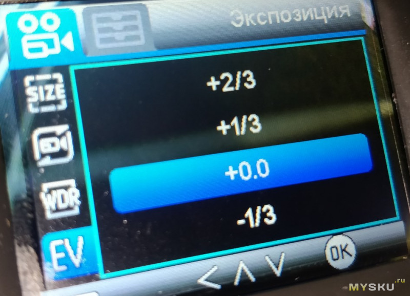 Junsun S66 - Видеорегистратор с поворотной линзой и 4K/24 FPS