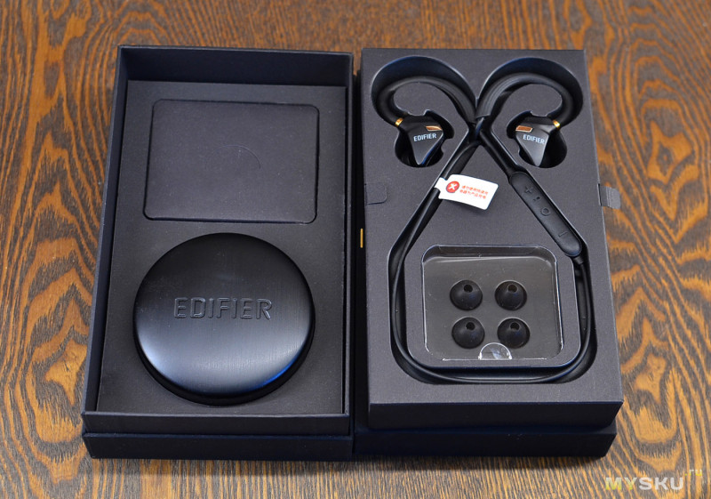 Спортивная Bluetooth-гарнитура EDIFIER W296BT