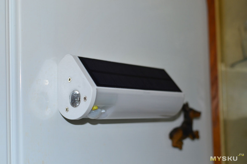 Наружный светильник Brilex на солнечной батарее