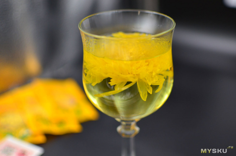 Цветочный чай из хризантемы