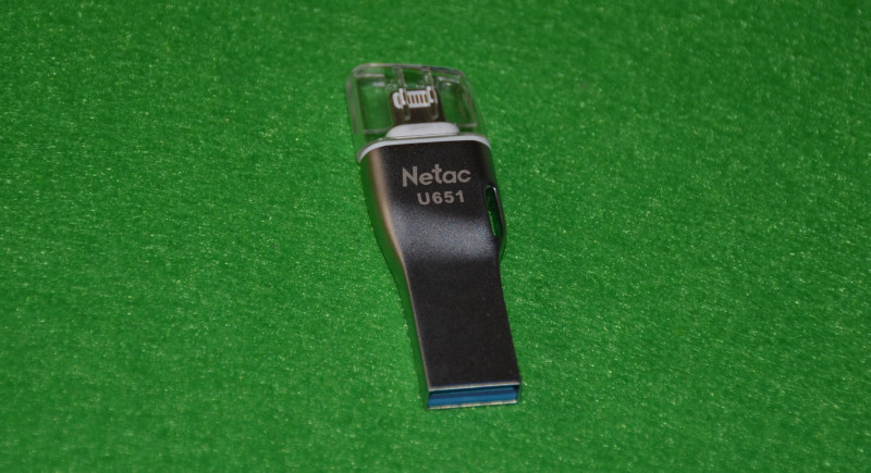 Накопитель Netac U651 (32Gb, USB3.0, Lightning): для iPhone и iPad