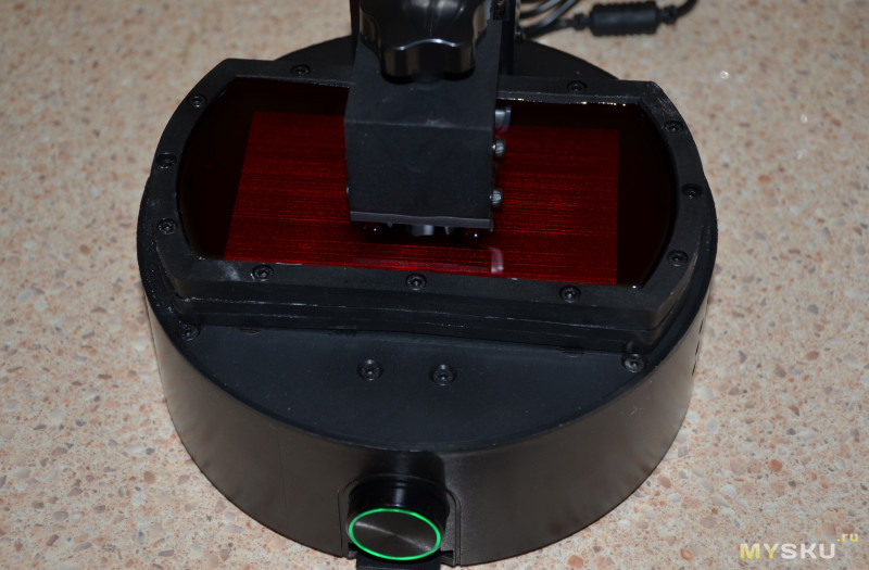 Фотополимерный 3D принтер SparkMaker SLA: маленький и доступный