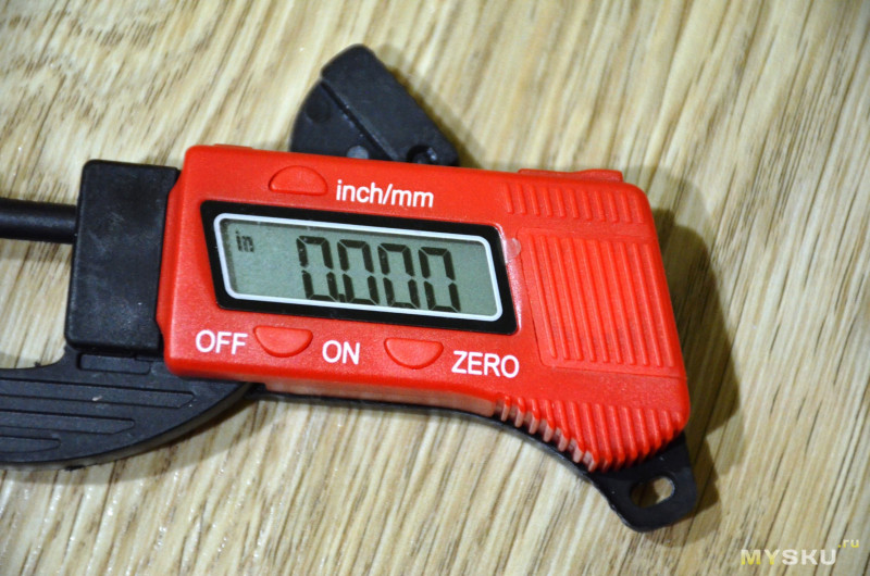 Цифровой измеритель (микрометр) 0...12.7 мм