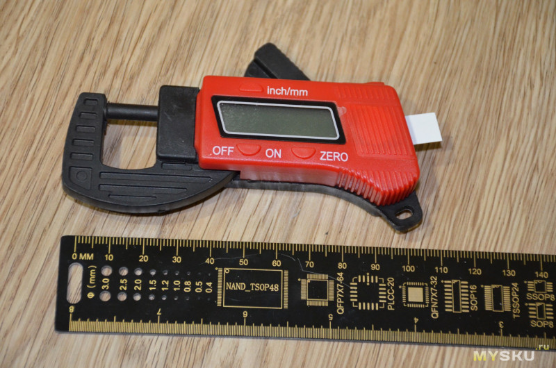 Цифровой измеритель (микрометр) 0...12.7 мм