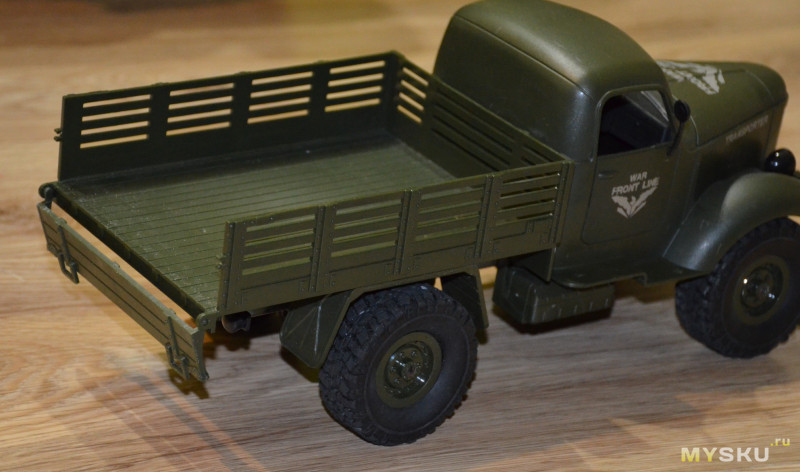 Машинка на р/у JJRC Q61 - стильный военный грузовичок
