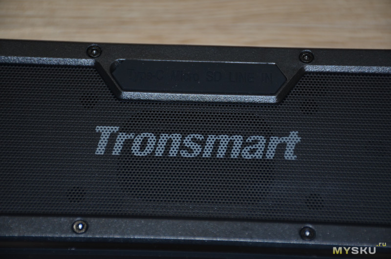 Защищенная портативная колонка Tronsmart Element Force Bluetooth Speaker IPX7