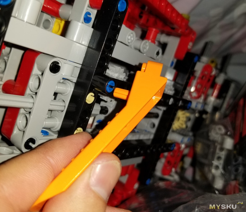 Съемник для Lego
