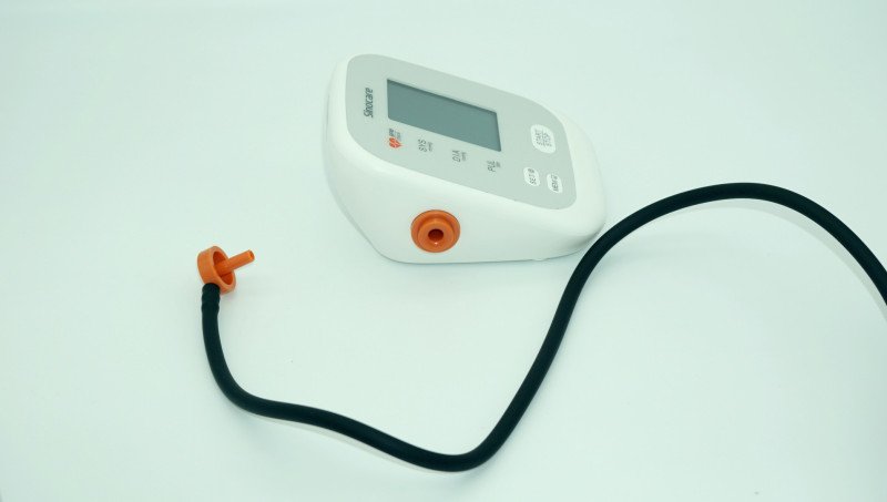 Автоматический тонометр Sinocare для измерения артериального давления