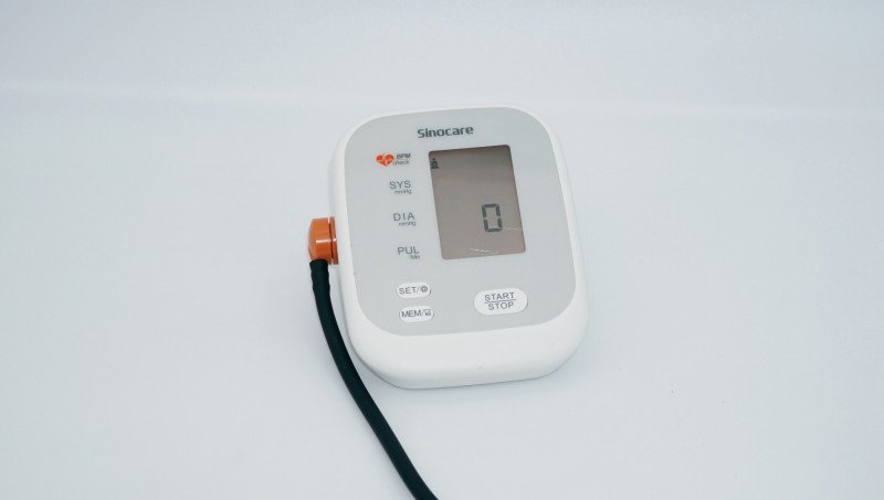 Автоматический тонометр Sinocare для измерения артериального давления