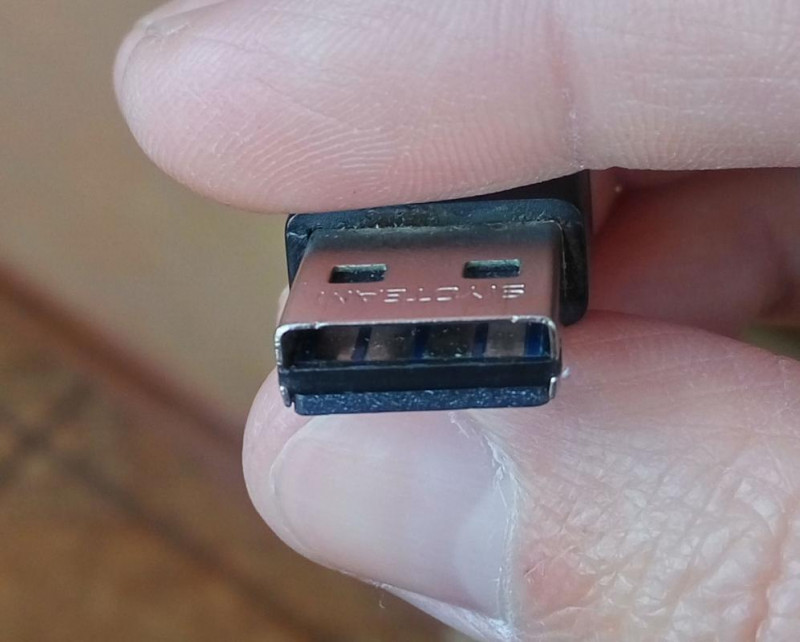 Маленький USB 3.0 кардридер в алюминиевом корпусе 