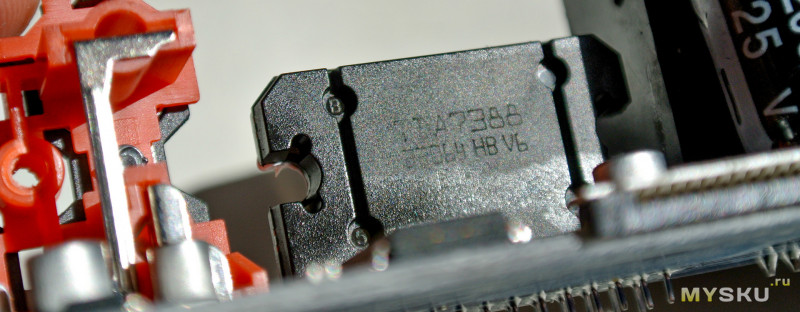 Дешевая магнитола с сенсорным дисплеем SWM 7805с.