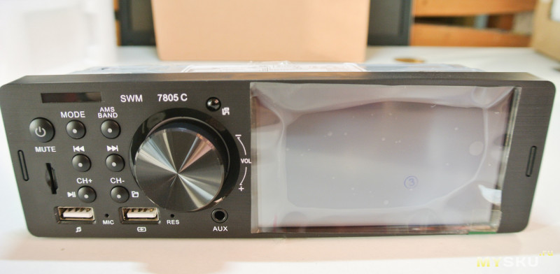 Дешевая магнитола с сенсорным дисплеем SWM 7805с.