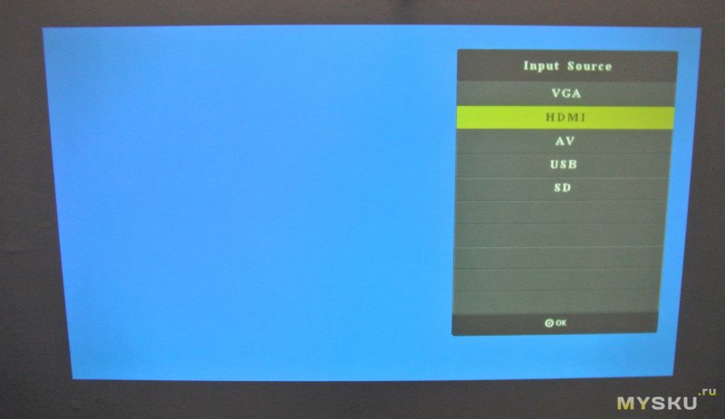 Бюджетный проектор YJ333 LCD с матрицей 720p.