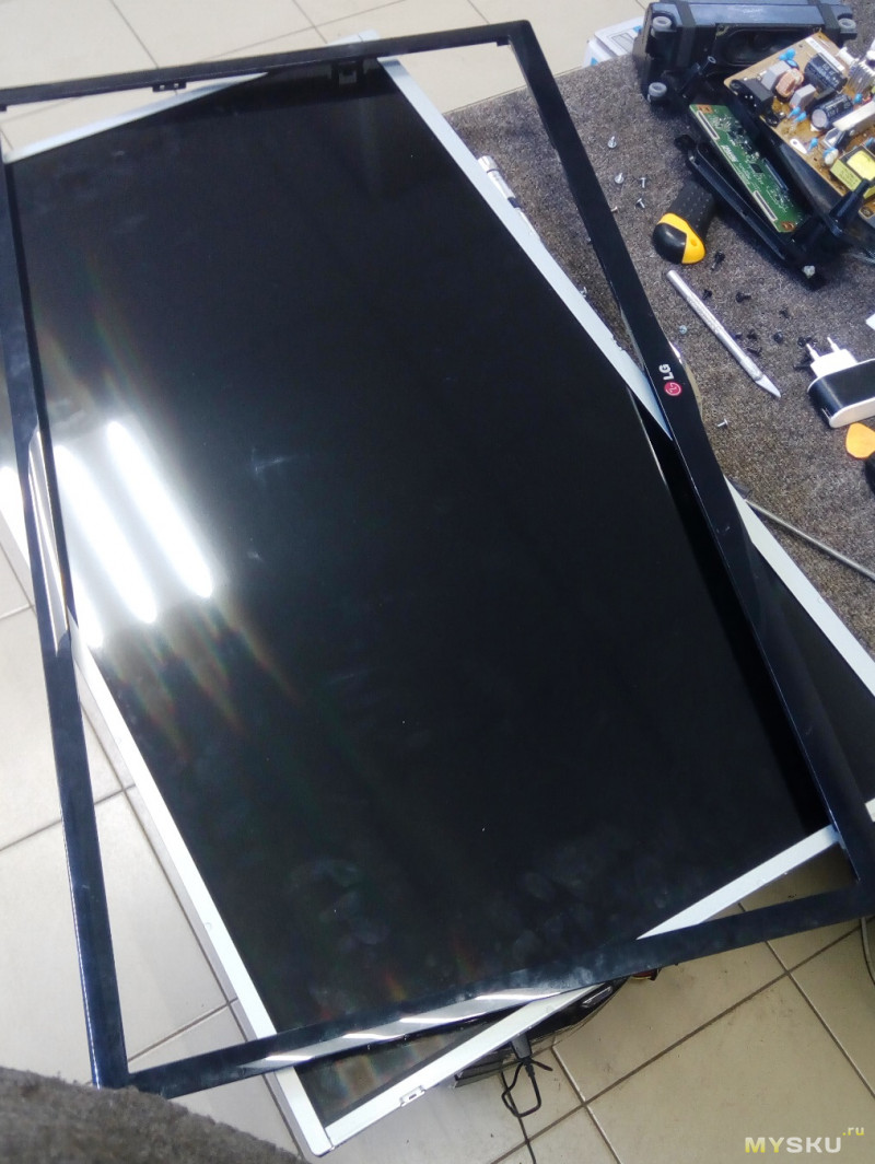 Замена подсветки в телевизоре LG 32LN540V