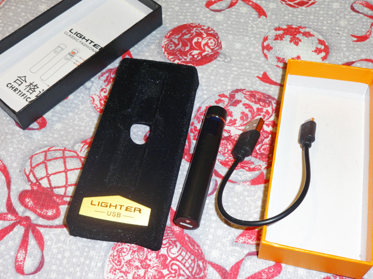 Сенсорная USB зажигалка KCASA KC-ZC113 со спиралью накаливания и индикатором заряда.