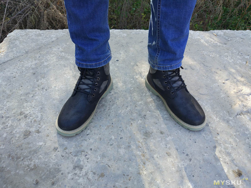 Черно-серые зимние ботинки