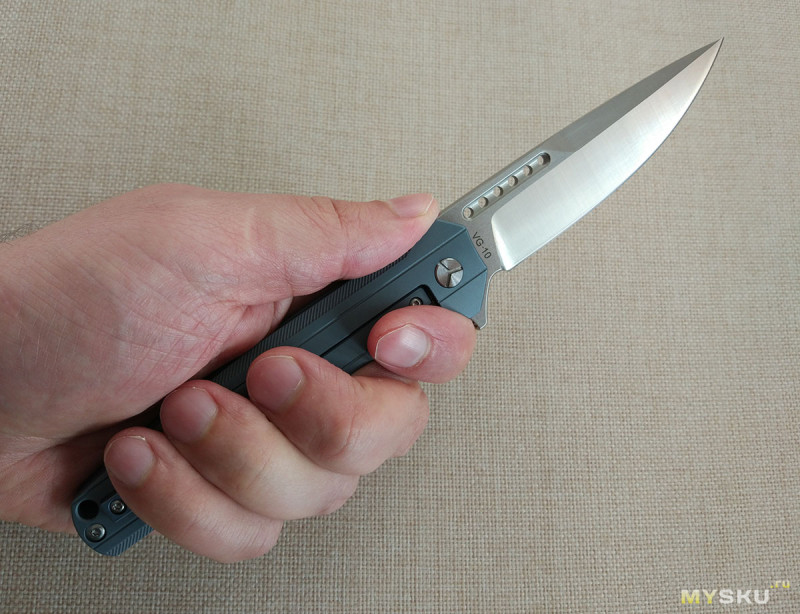 Нож Y-START LK5015. Флиппер весьма внушительной длины