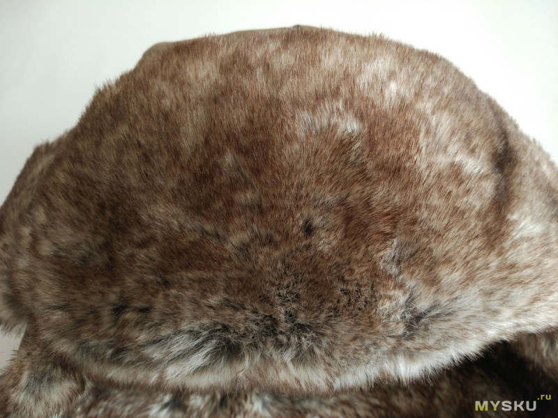 Зимняя шапка-бомбер или чилийская ушанка