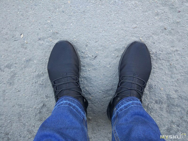 Легкие кроссовки ONEMIX