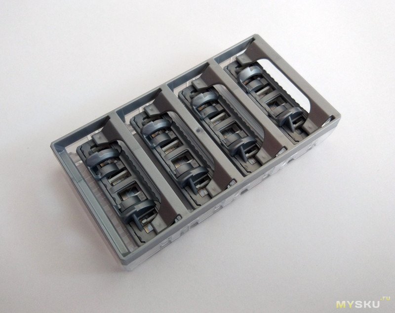 Schick QUATTRO Titanium_PRECISION / Станок бритвенный с 1 кассетой, подставкой и триммером — купить в интернет-магазине OZON с быстрой доставкой