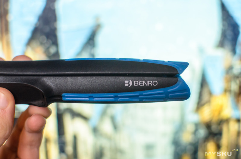 Обзор весьма удобной селфи-палки/штатива для смартфона Benro MK10P (Bluetooth управление)