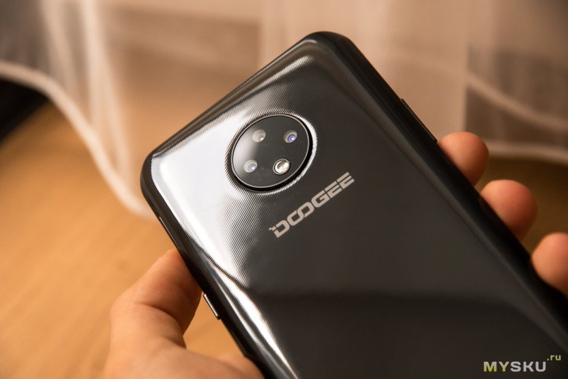 Обзор бюджетного смартфона Doogee X95 (2/16GB), 6.5" на MT6737V с аккумулятором на 4350mAh.