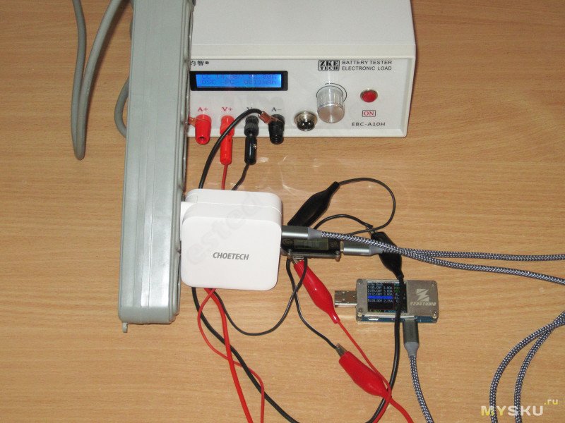 Блок питания (зарядное устройство) Choetech PD6008 с выходной мощностью до 100Вт