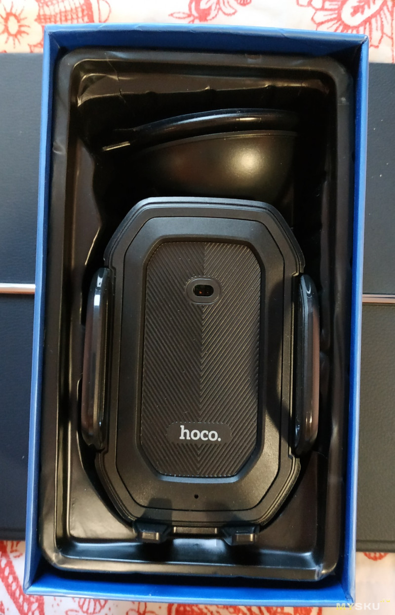 держатель для телефона в машину HOCO CA38