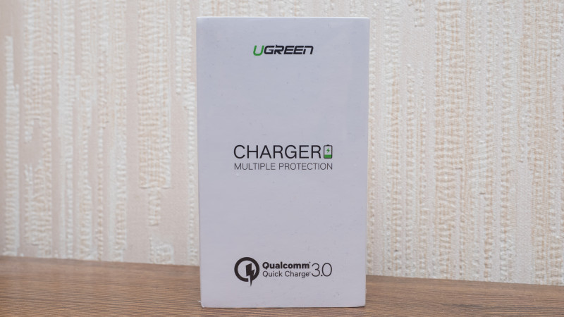 Мощный блок питания Ugreen Quick Charge 3.0 36 Ватт