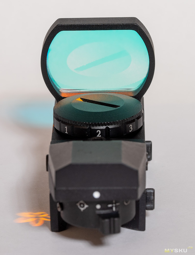 APM Red Dot Finder for APM100ED Bino: искатель для гигантского бинокля или небольшого телескопа