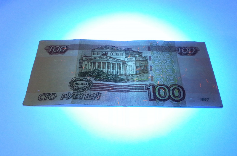 УФ фонарь Convoy S2+ 365нм или как выявить поддельные денежные банкноты.