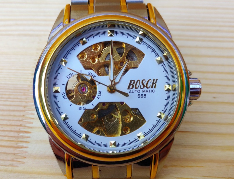 Часы Bosck
