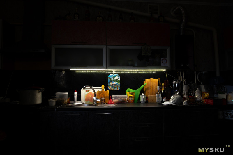 Светодиодная подсветка на кухню - управляем движением руки