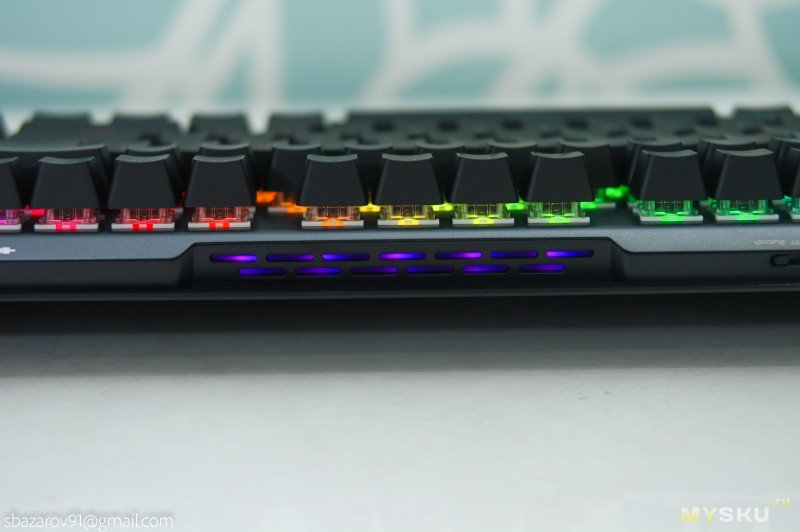 Беспроводная механическая клавиатура Machenike K7 RGB Black Swich