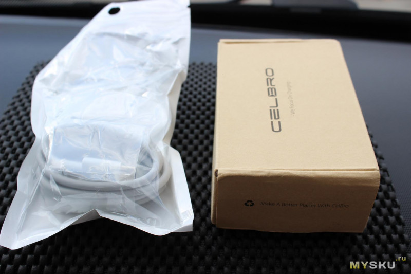 Автомобильная быстрая зарядка CELBRO GT680 для Huawei P20 Pro (и не только)