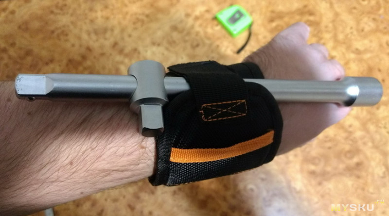 Magnetic Wristband или магнитный строительный браслет